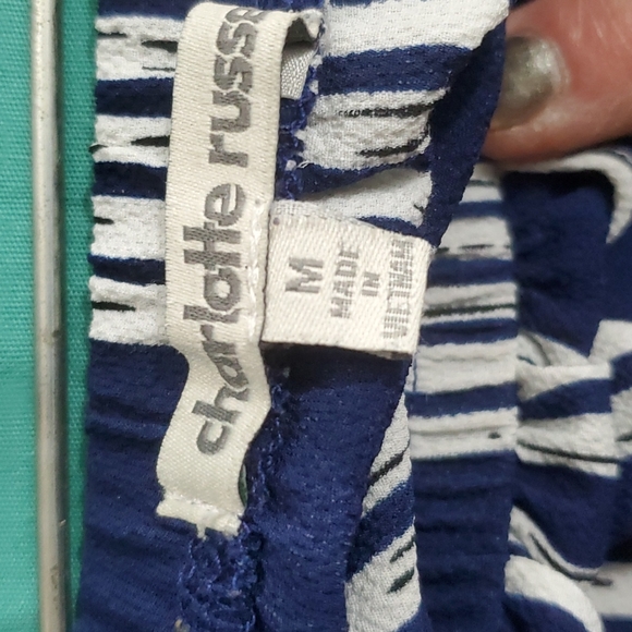 Charlotte Russe Womens Strapless Blue/White Stripe Romper-Ruffle-Pockets-EC-Sz M - Picture 9 of 11